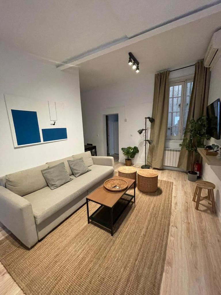 Premium Apt Para 9Pax En Calle Olmo - Centro De Madrid E1 Exteriör bild