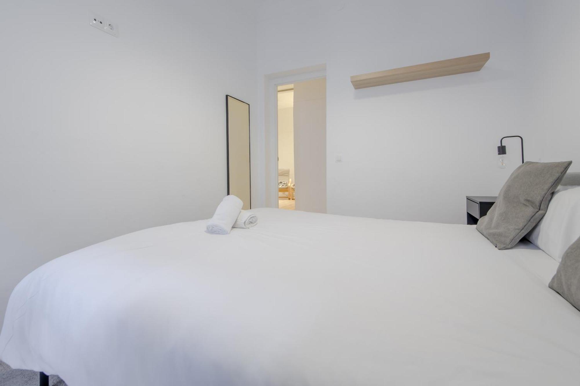 Premium Apt Para 9Pax En Calle Olmo - Centro De Madrid E1 Exteriör bild