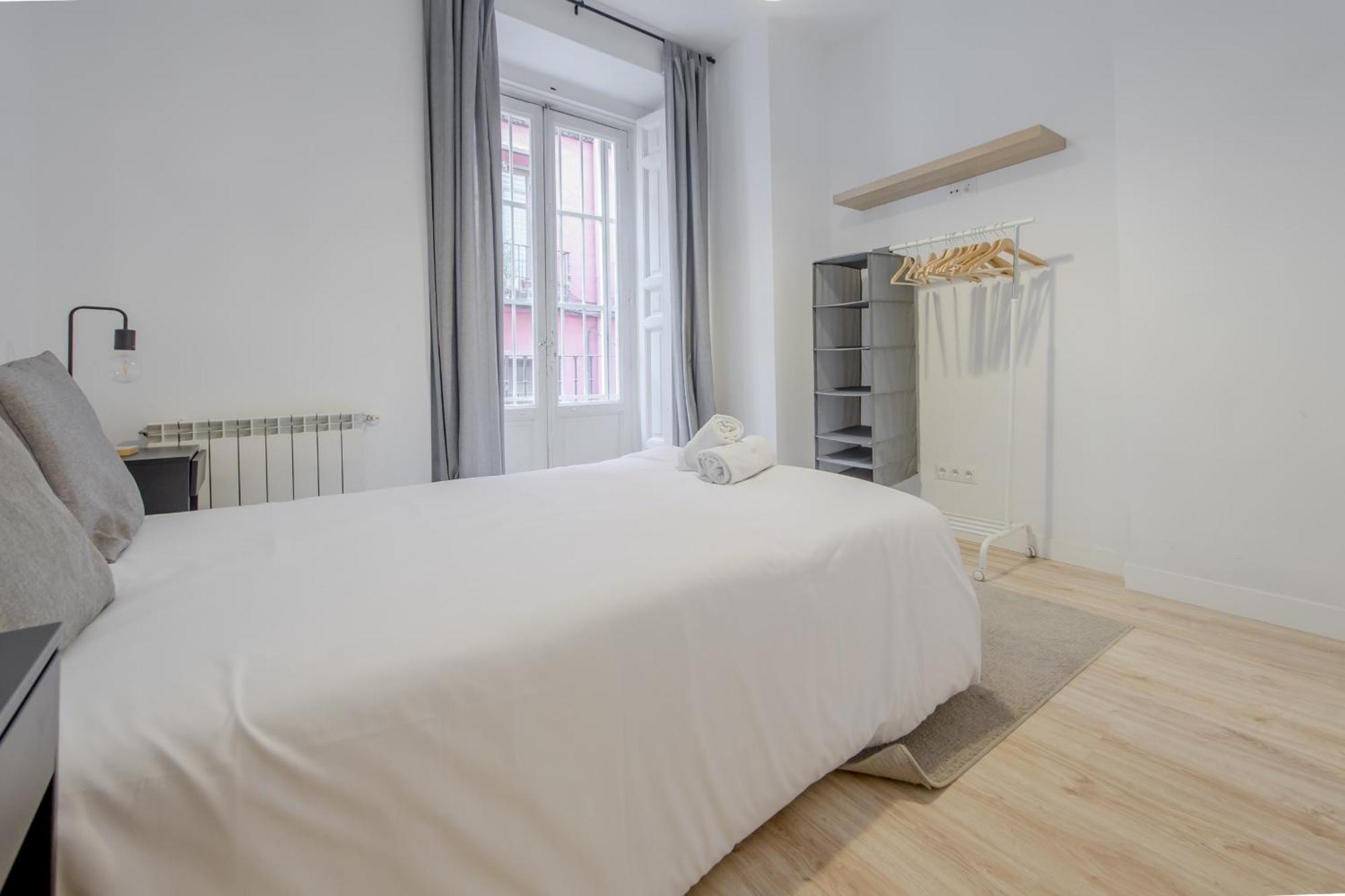 Premium Apt Para 9Pax En Calle Olmo - Centro De Madrid E1 Exteriör bild