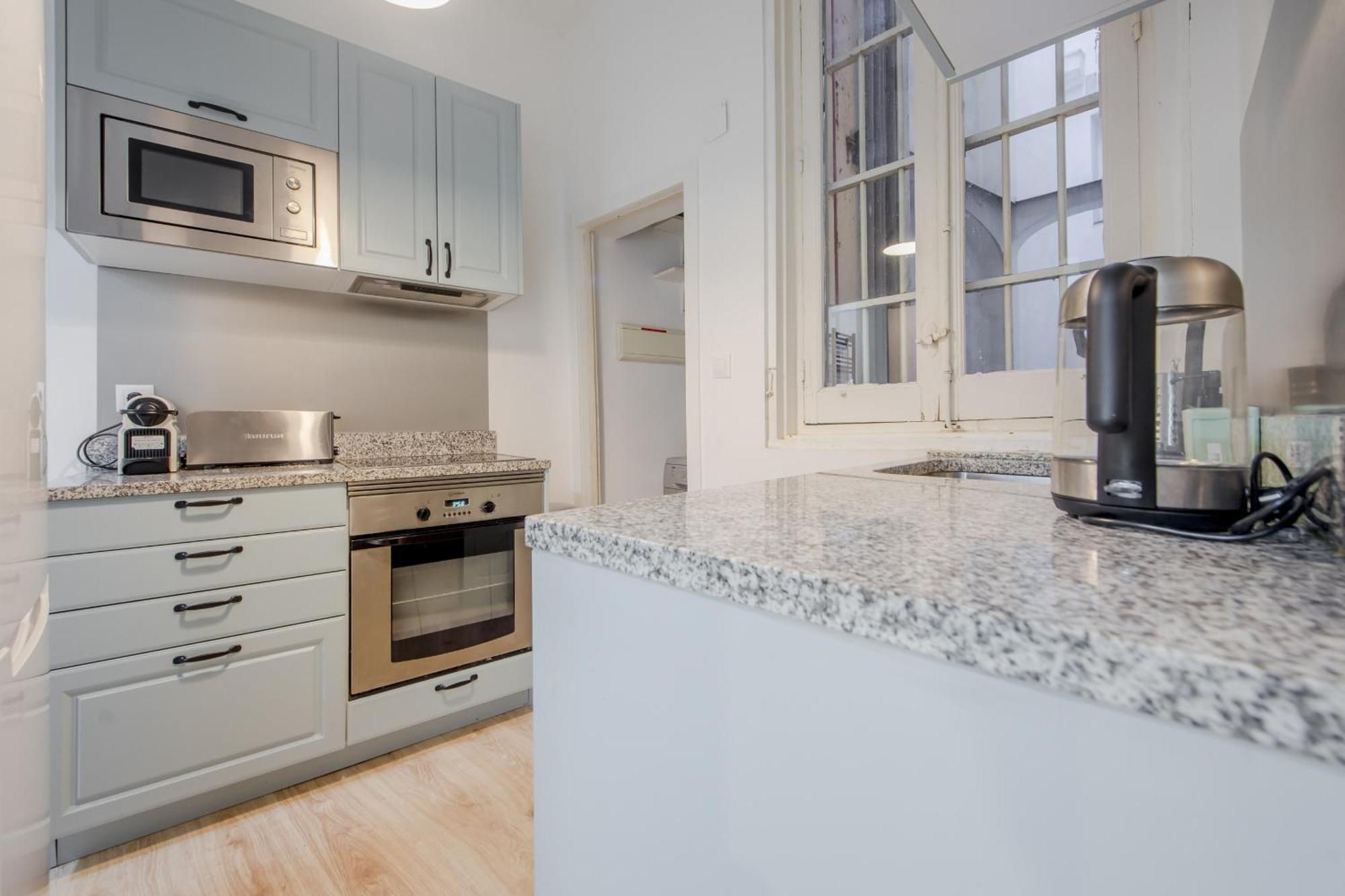 Premium Apt Para 9Pax En Calle Olmo - Centro De Madrid E1 Exteriör bild